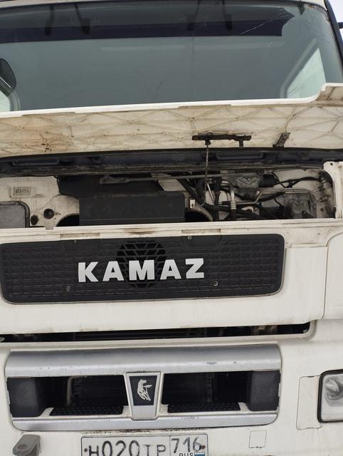 КАМАЗ Седельный тягач КАМАЗ 5490-801-DC (газодизель) — фото 2