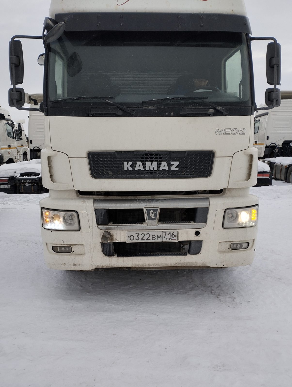 КАМАЗ Седельный тягач КАМАЗ 5490-801-DC (газодизель)