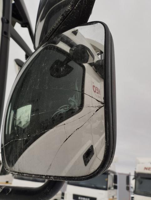 КАМАЗ Седельный тягач КАМАЗ 5490-801-DC (газодизель) — фото 11