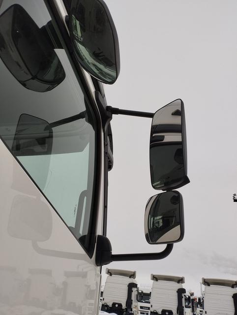 КАМАЗ Седельный тягач КАМАЗ 5490-801-DC (газодизель) — фото 11