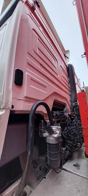 КАМАЗ Седельный тягач КАМАЗ 5490-801-DC (газодизель) — фото 25
