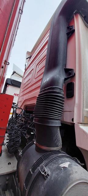 КАМАЗ Седельный тягач КАМАЗ 5490-801-DC (газодизель) — фото 15