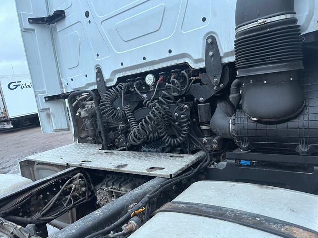 КАМАЗ Седельный тягач КАМАЗ 54901-70014-СА — фото 12