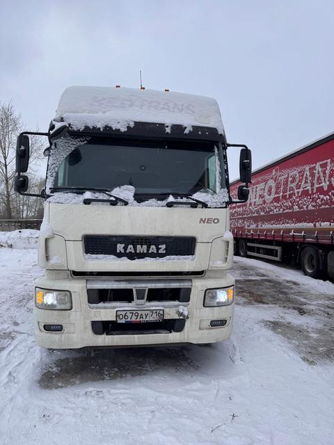 КАМАЗ Седельный тягач КАМАЗ 5490-801-DC (газодизель)