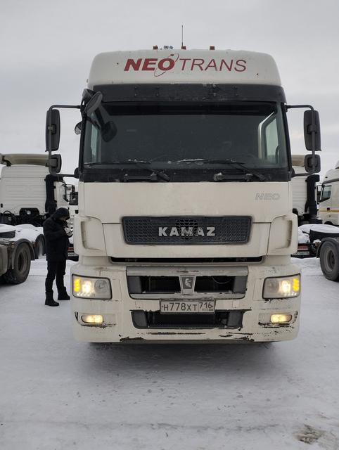 КАМАЗ Седельный тягач КАМАЗ 5490-801-DC (газодизель)