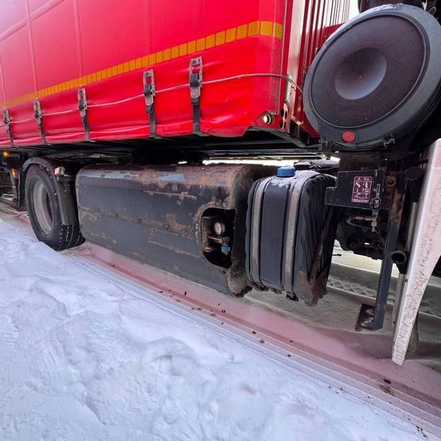 КАМАЗ Седельный тягач КАМАЗ 5490-801-DC (газодизель) — фото 23