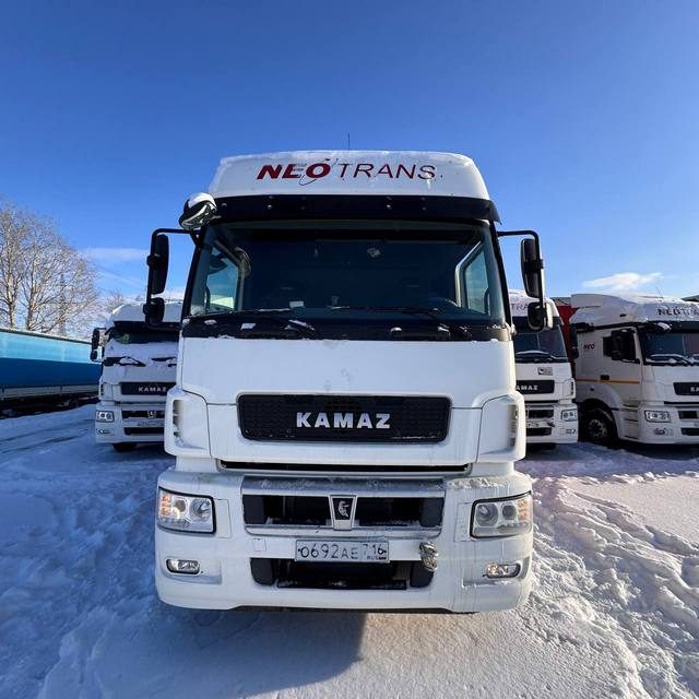 КАМАЗ Седельный тягач КАМАЗ 5490-801-DC (газодизель)