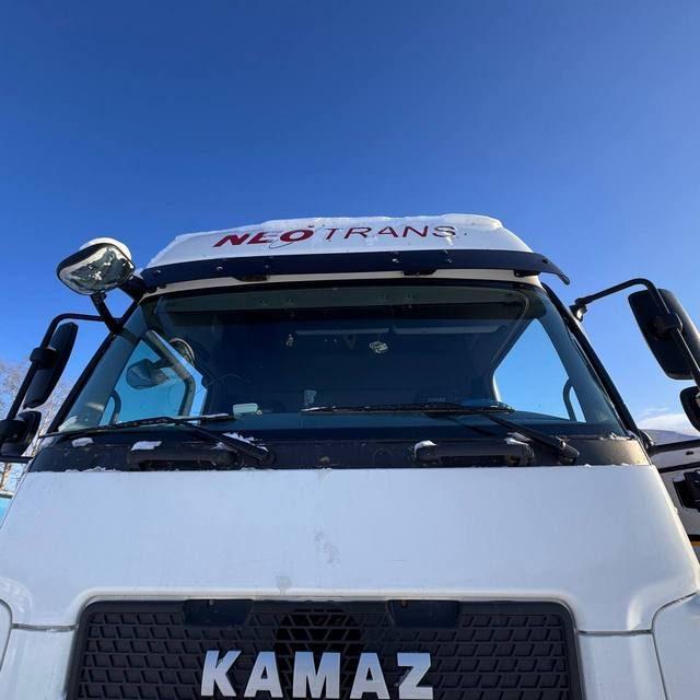 КАМАЗ Седельный тягач КАМАЗ 5490-801-DC (газодизель) — фото 9
