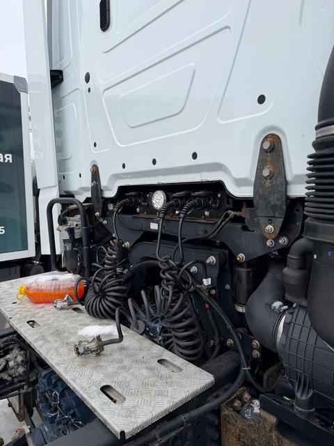 КАМАЗ Седельный тягач КАМАЗ 54901-70014-СА — фото 22