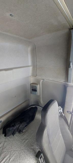 КАМАЗ Седельный тягач КАМАЗ 5490-801-DC (газодизель) — фото 41