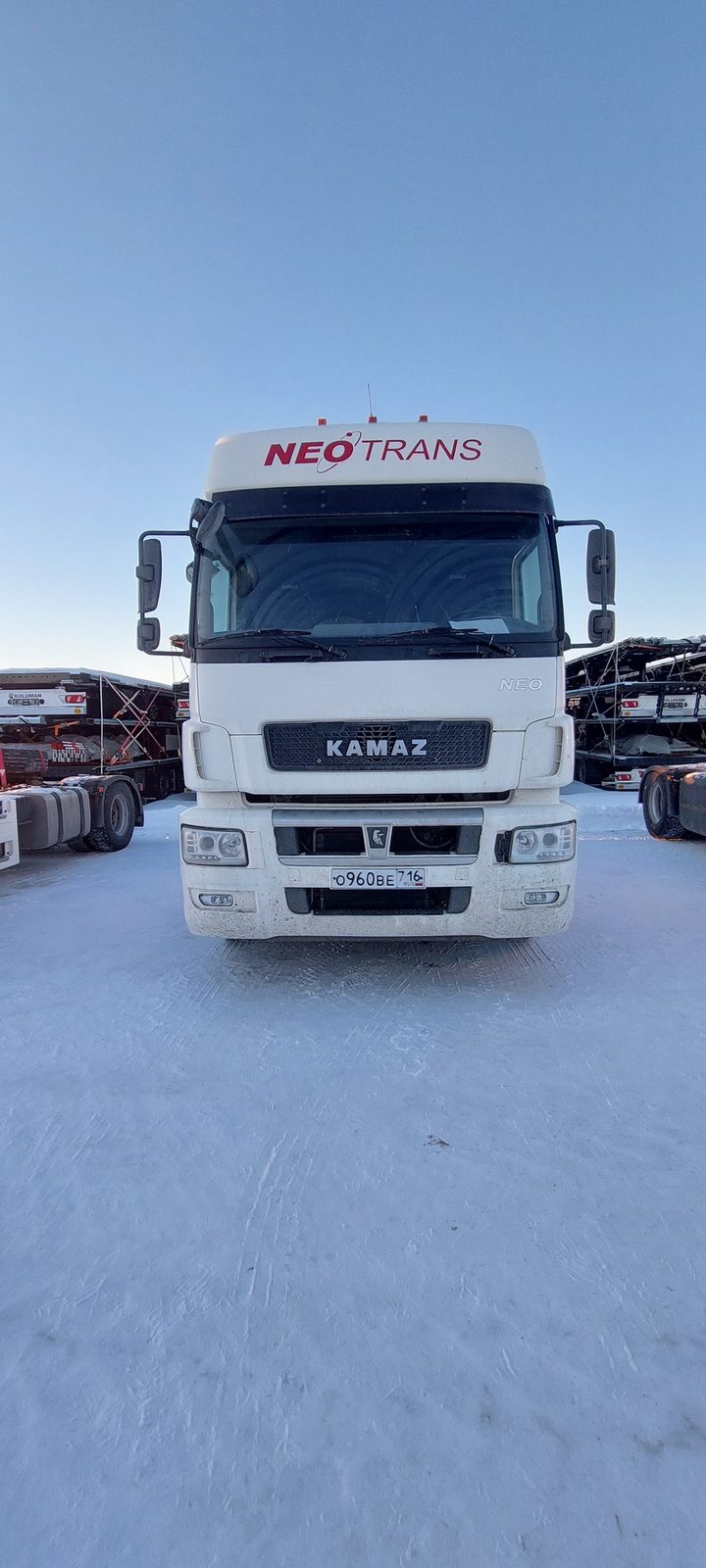 КАМАЗ Седельный тягач КАМАЗ 5490-801-DC (газодизель)