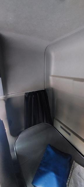КАМАЗ Седельный тягач КАМАЗ 5490-801-DC (газодизель) — фото 36