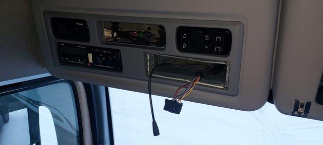 КАМАЗ Седельный тягач КАМАЗ 5490-801-DC (газодизель) — фото 40
