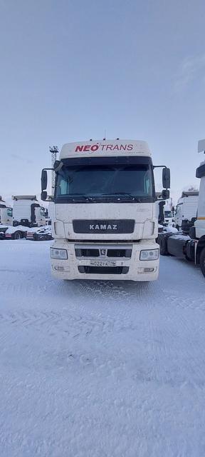 КАМАЗ Седельный тягач КАМАЗ 5490-801-DC (газодизель)