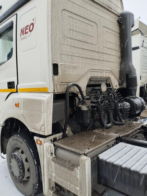 КАМАЗ Седельный тягач КАМАЗ 5490-801-DC (газодизель) — фото 36