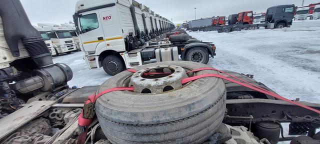 КАМАЗ Седельный тягач КАМАЗ 5490-801-DC (газодизель) — фото 17