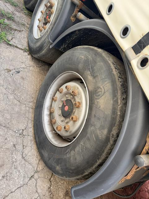 UAT Полуприцеп тентованный (шторный) UAT-SCFG 9226.01 - 13,9 м — фото 16