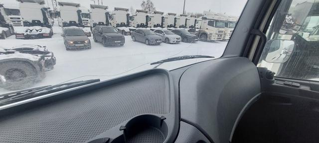 КАМАЗ Седельный тягач КАМАЗ 5490-801-DC (газодизель) — фото 29