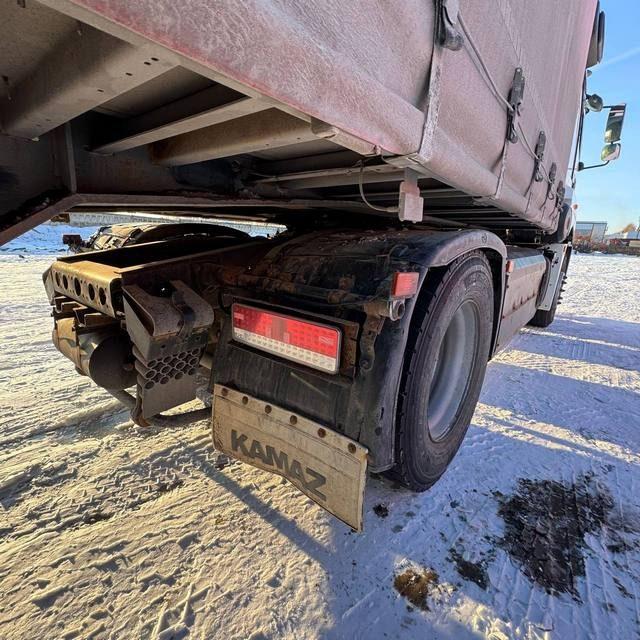 КАМАЗ Седельный тягач КАМАЗ 5490-801-DC (газодизель) — фото 35