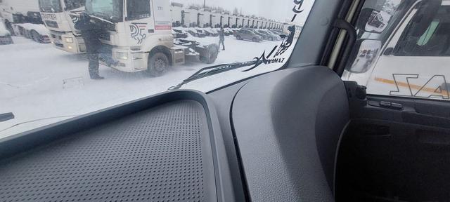 КАМАЗ Седельный тягач КАМАЗ 5490-801-DC (газодизель) — фото 35