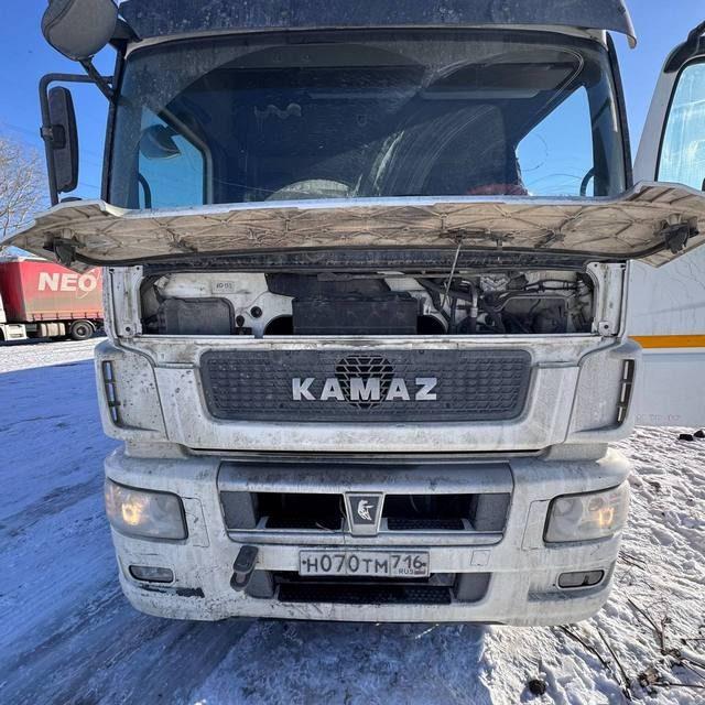 КАМАЗ Седельный тягач КАМАЗ 5490-801-DC (газодизель) — фото 46