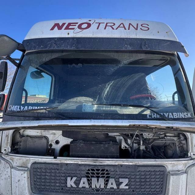 КАМАЗ Седельный тягач КАМАЗ 5490-801-DC (газодизель) — фото 45
