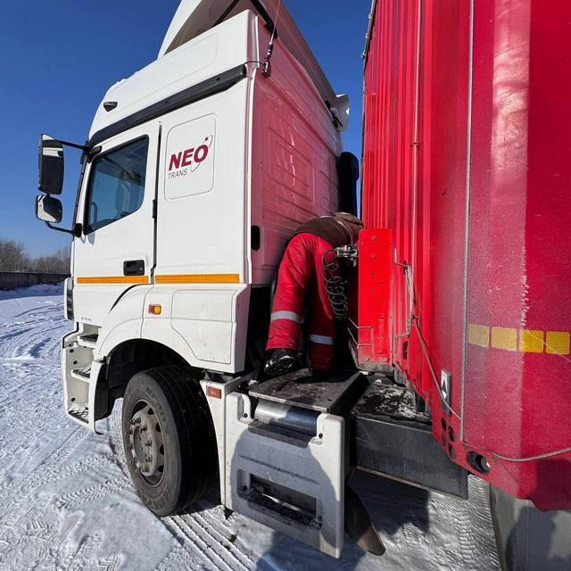 КАМАЗ Седельный тягач КАМАЗ 5490-801-DC (газодизель) — фото 5