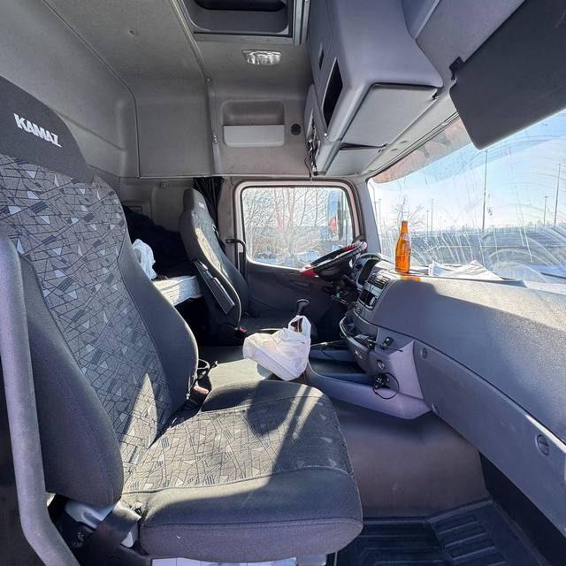 КАМАЗ Седельный тягач КАМАЗ 5490-801-DC (газодизель) — фото 31
