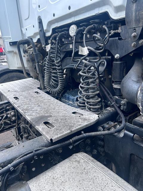 КАМАЗ Седельный тягач КАМАЗ 54901-70014-СА — фото 14