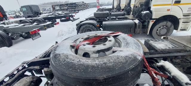 КАМАЗ Седельный тягач КАМАЗ 5490-801-DC (газодизель) — фото 18