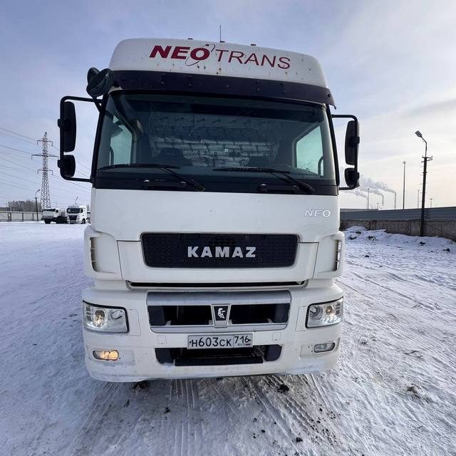 КАМАЗ Седельный тягач КАМАЗ 5490-801-DC (газодизель)