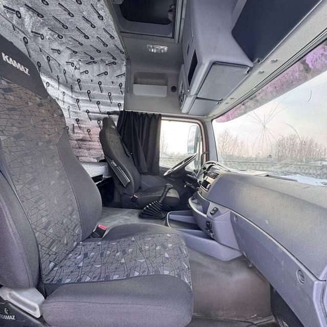 КАМАЗ Седельный тягач КАМАЗ 5490-801-DC (газодизель) — фото 20
