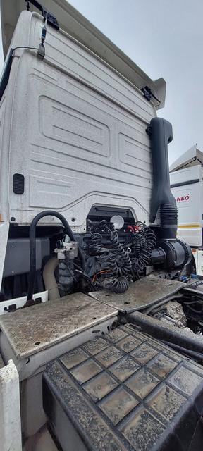 КАМАЗ Седельный тягач КАМАЗ 5490-801-DC (газодизель) — фото 22