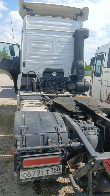 КАМАЗ Седельный тягач КАМАЗ 5490-892-DC (газодизель)