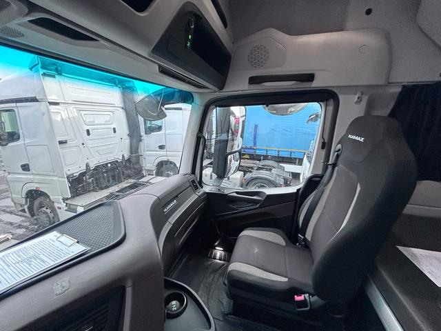 КАМАЗ Седельный тягач КАМАЗ 54901-70014-СА — фото 5