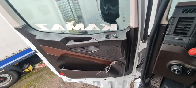КАМАЗ Седельный тягач КАМАЗ 54901-70014-СА — фото 11