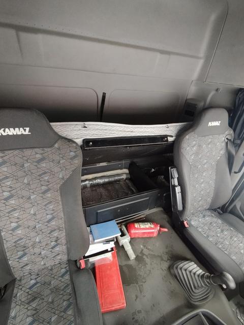 КАМАЗ Седельный тягач КАМАЗ 5490-801-DC (газодизель) — фото 21