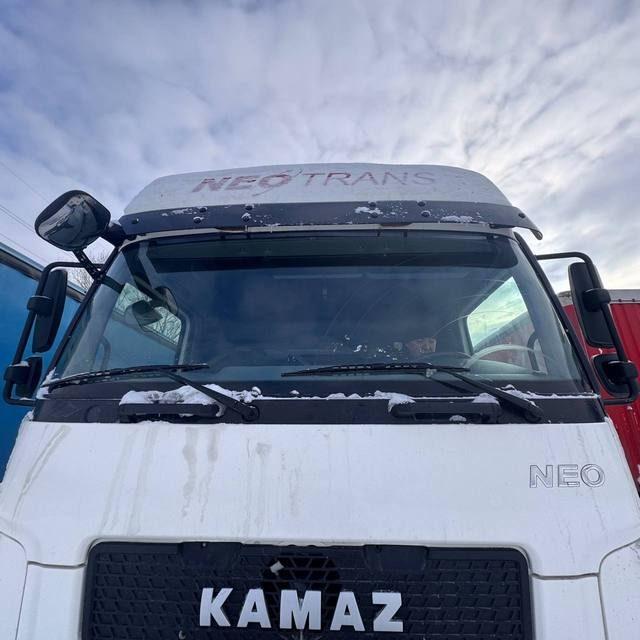 КАМАЗ Седельный тягач КАМАЗ 5490-801-DC (газодизель) — фото 24