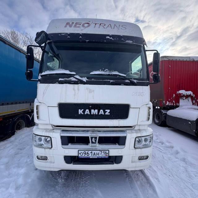 КАМАЗ Седельный тягач КАМАЗ 5490-801-DC (газодизель)