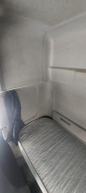 КАМАЗ Седельный тягач КАМАЗ 5490-801-DC (газодизель) — фото 46