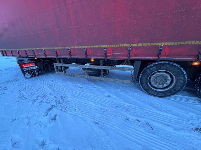 ТЗА Полуприцеп ТЗА 588510 (шторный) - 13,6 м — фото 32