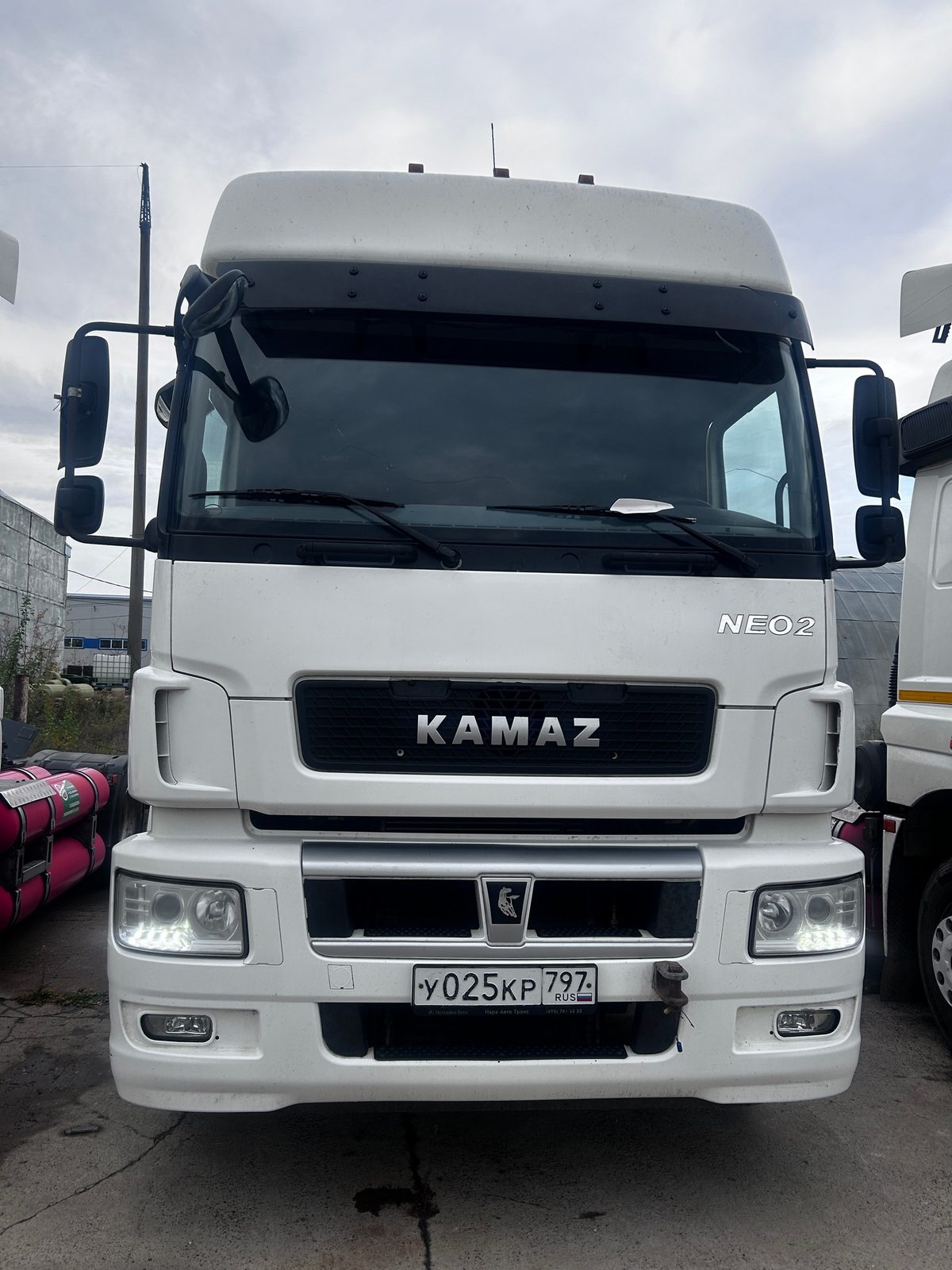 КАМАЗ Седельный тягач КАМАЗ 5490-80802-90(5P) (КПГ)