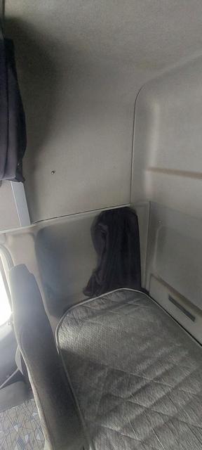 КАМАЗ Седельный тягач КАМАЗ 5490-801-DC (газодизель) — фото 41