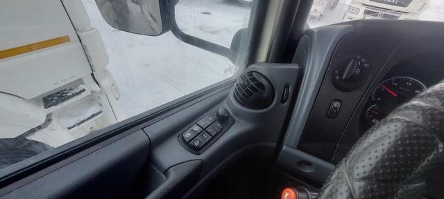 КАМАЗ Седельный тягач КАМАЗ 5490-801-DC (газодизель) — фото 30