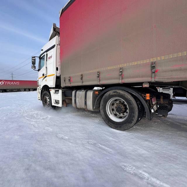 КАМАЗ Седельный тягач КАМАЗ 5490-801-DC (газодизель) — фото 38