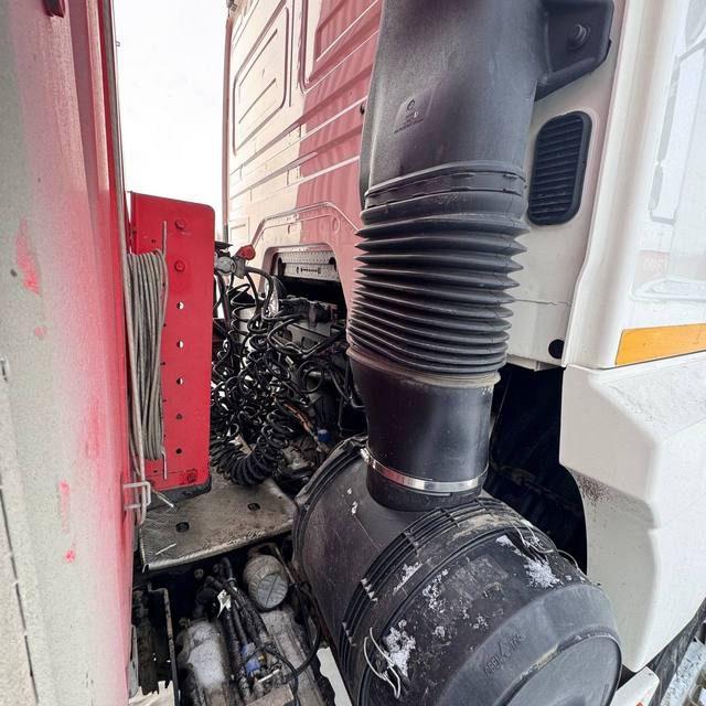 КАМАЗ Седельный тягач КАМАЗ 5490-801-DC (газодизель) — фото 40