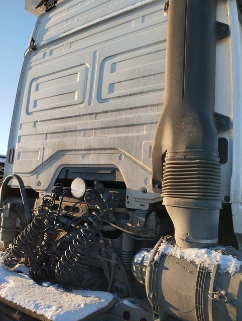 КАМАЗ Седельный тягач КАМАЗ 5490-801-DC (газодизель) — фото 16