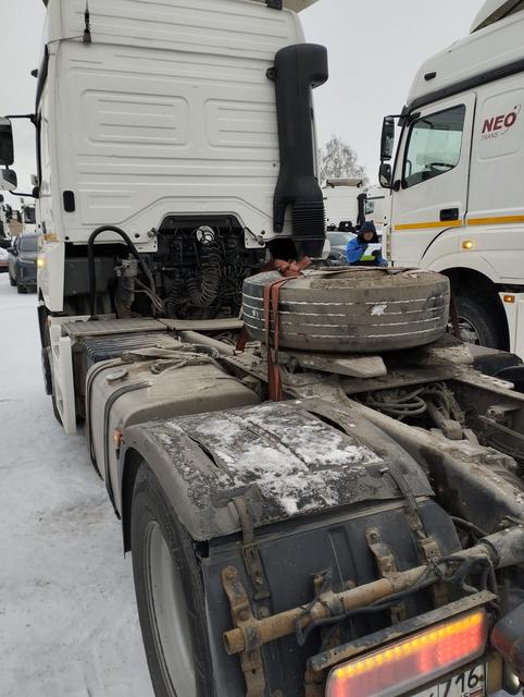 КАМАЗ Седельный тягач КАМАЗ 5490-801-DC (газодизель) — фото 27