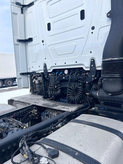 КАМАЗ Седельный тягач КАМАЗ 54901-70014-СА — фото 19