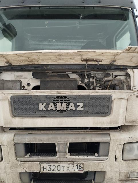 КАМАЗ Седельный тягач КАМАЗ 5490-801-DC (газодизель) — фото 2